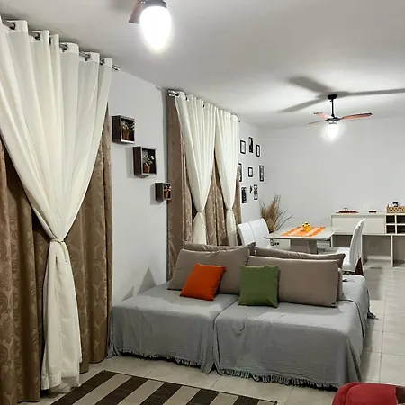 Apartamento Amplo e Belíssimo! - 3 quadras do mar!-3