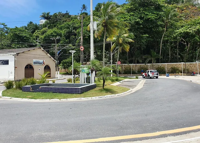 Apto 8 pessoas, Guarujá, Tortuga, com varanda.